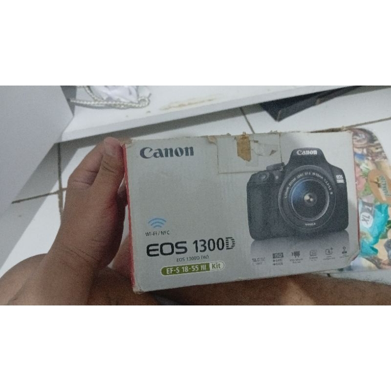 Canon eos 1300d