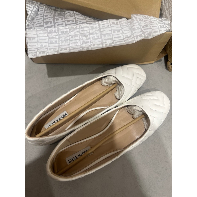 Steve Madden Flat Shoes