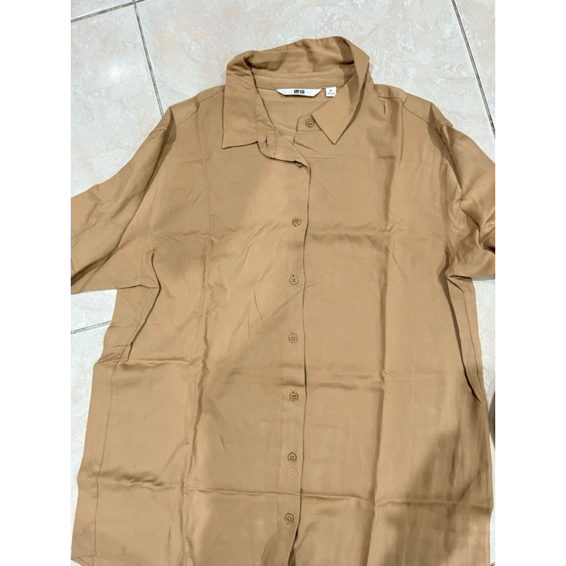 UNIQLO women's rayon blouse