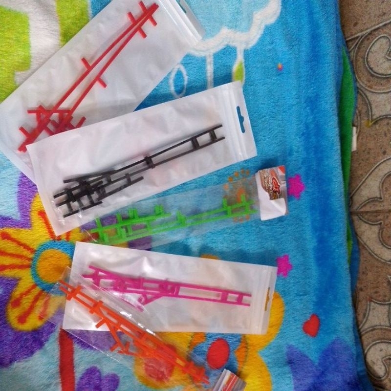 pipa pengaman miniatur bus plastik