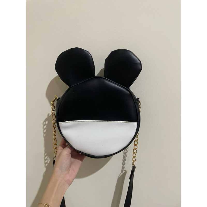 tas wanita hitam putih