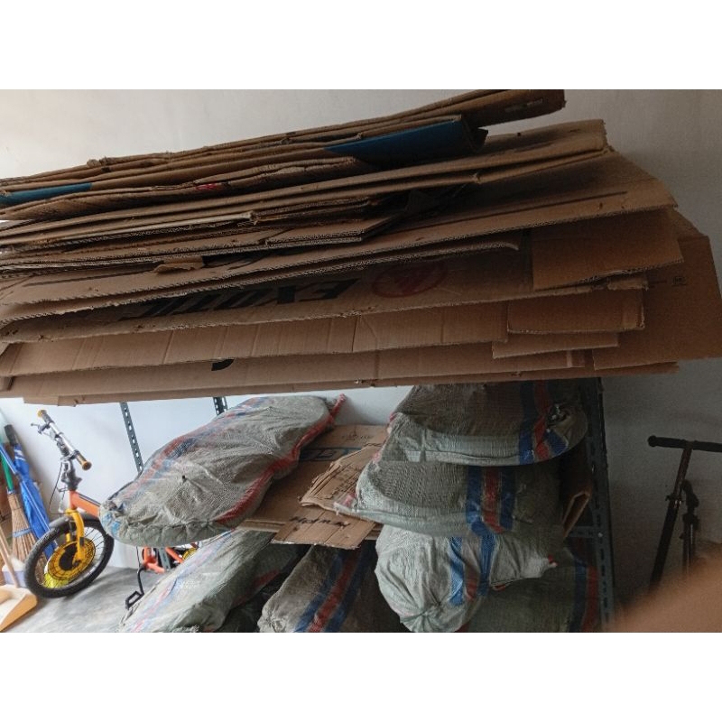 

TAMBAH PACKING DUS KARDUS BEKAS SEPEDA BERBAGAI UKURAN