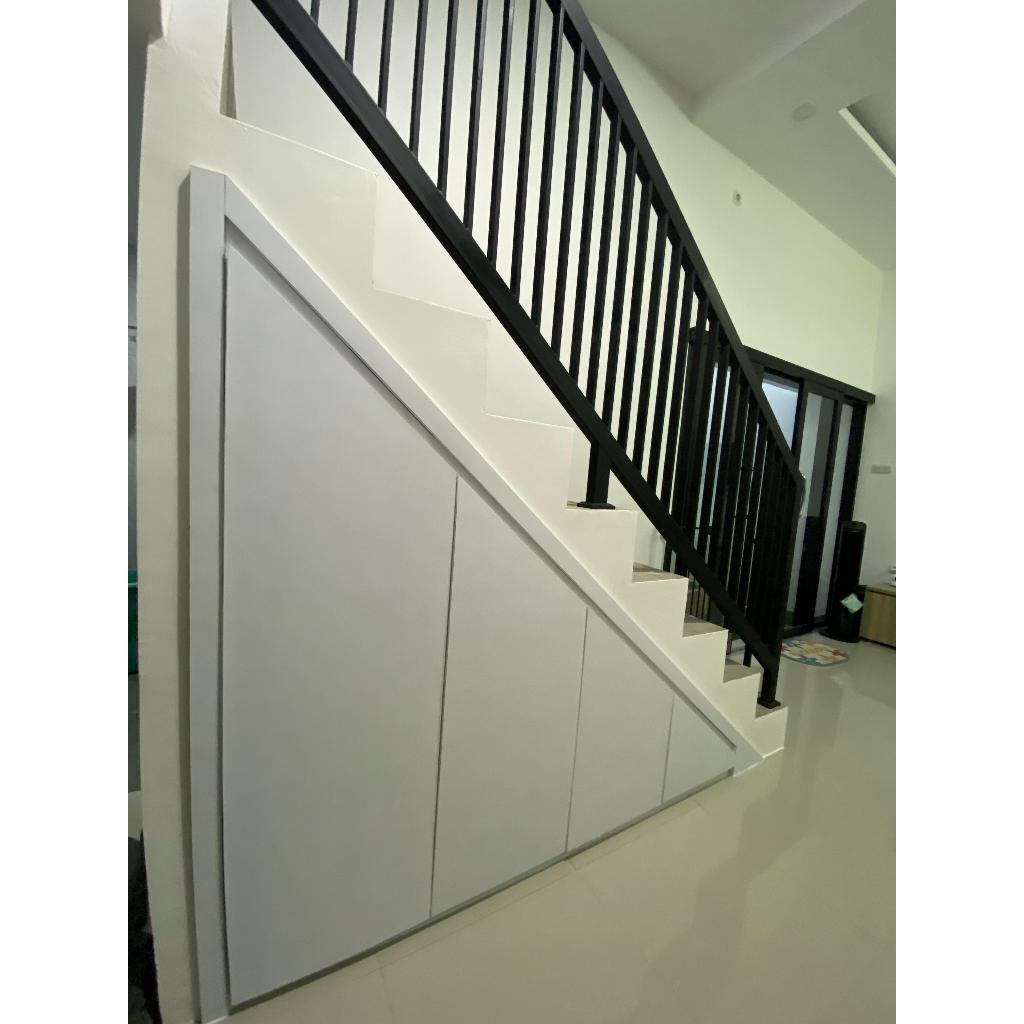 COSTUM LEMARI BAWAH TANGGA/LEMARI BAWAH TANGGA MINIMALIS