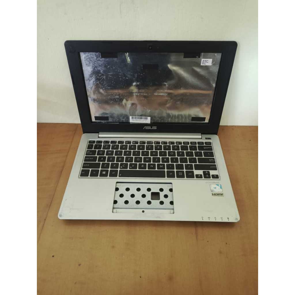 Kesing Casing Case Laptop Asus x201e