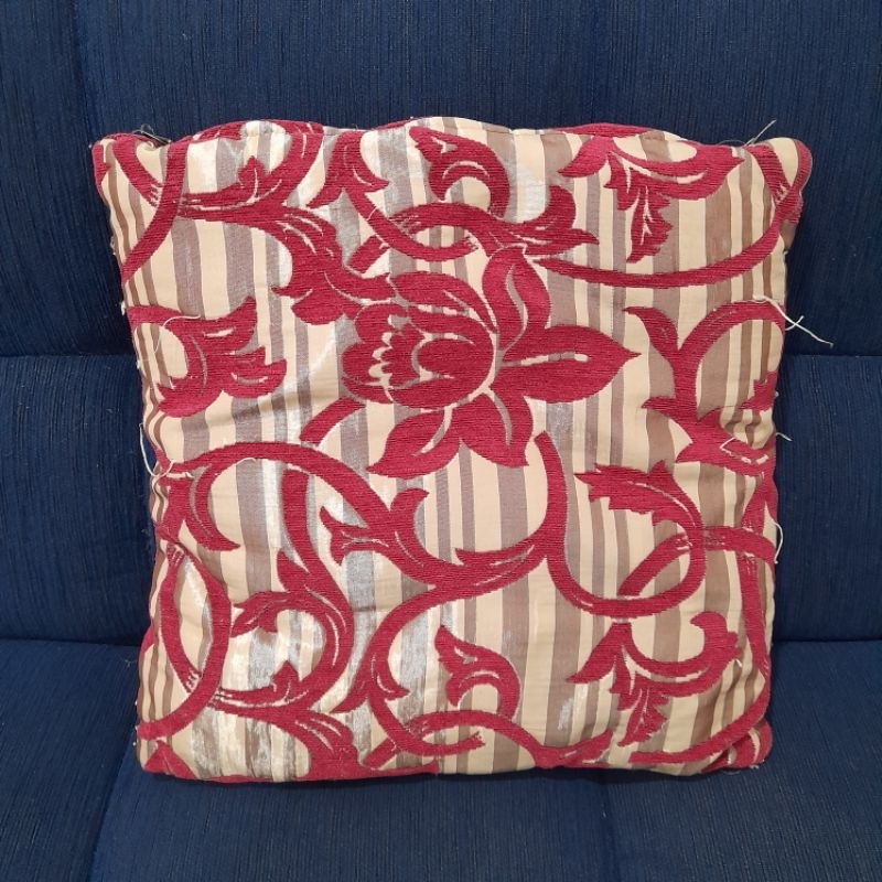 0126. Bantal Kursi Sofa Ukuran 43x43cm Pillow