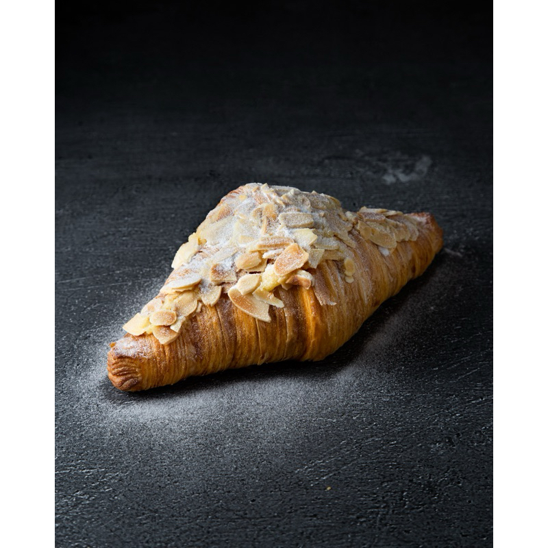 

Grams Artisan Almond Croissant | Roti Croissant | Pastry | Roti Sarapan Cemilan | Susu Teh Kopi