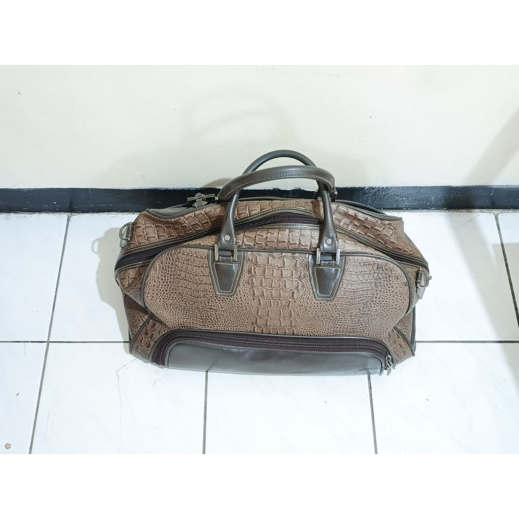 Tas DAKS travel bekas preloved