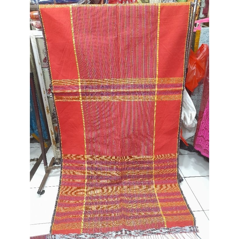 Ulos ragihotang/ulos tulang