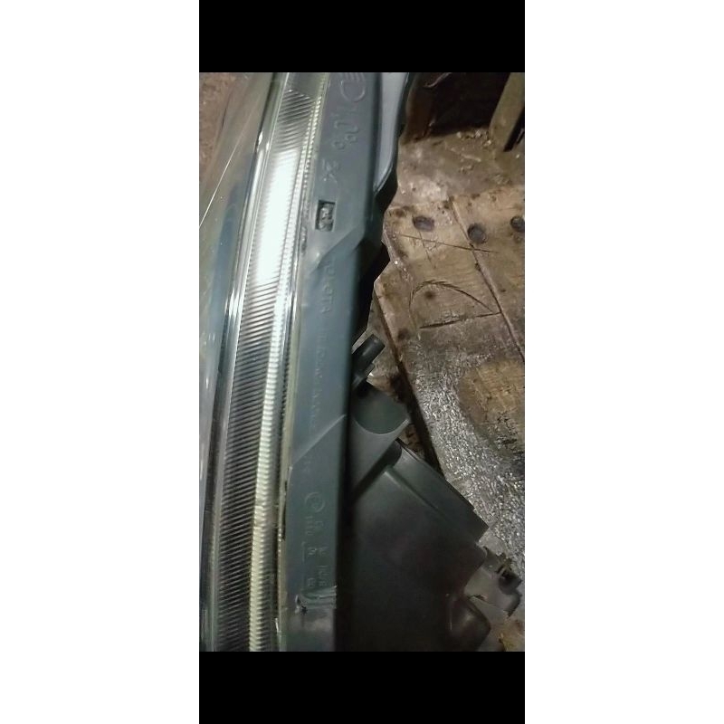 lampu Depan Toyota kijang Innova 2005/2011