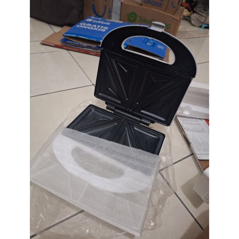 Pemanggang Roti Sharp Sharp KZS-70L(W)