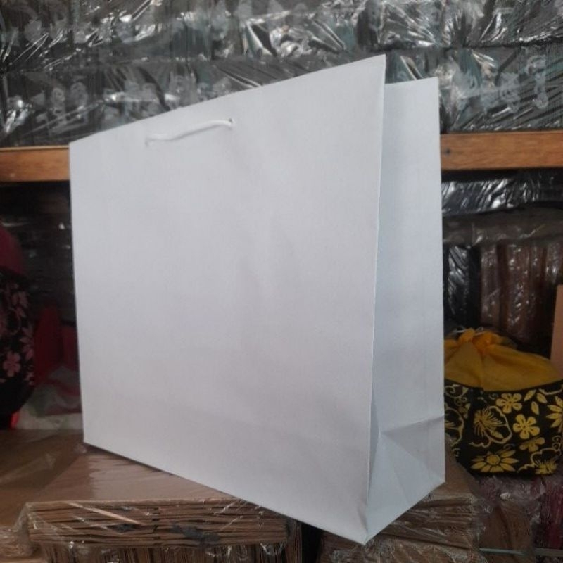 

paperbag white (35×12×30) 200g isi 12 pc
