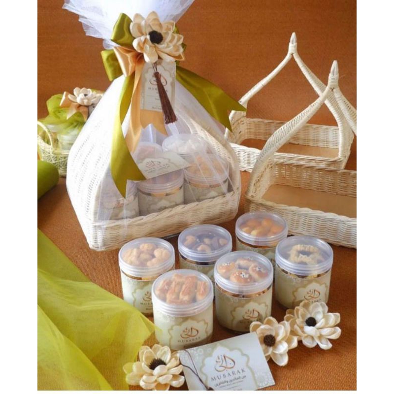 

Keranjang Hantaran Rotan Parcel/Keranjang Hantaran Seserahan Hampers Estetik Bisa Cod Ready stok ukur 20x30