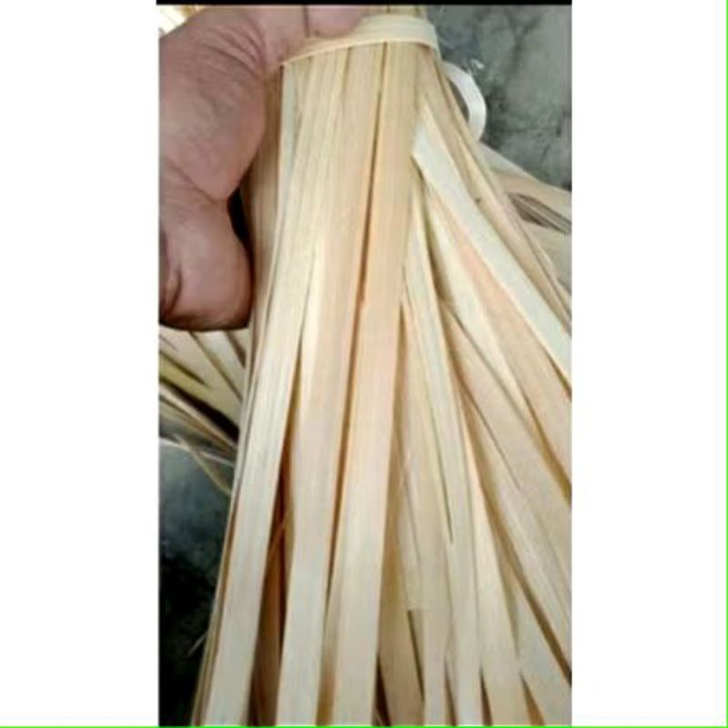

Iratan Bambu Bahan Anyaman Bamu Halus 50pcs Varian P:50Cm P:45Cm P:40Cm P:35Cm P:30Cm P:26Cm/ Lebar 1Cm