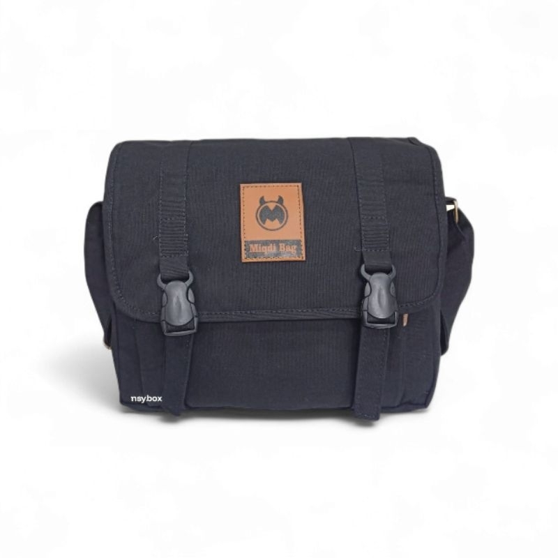 Tas Selempang Kanvas Pria Wanita Besar Tas Kuliah Sekolah Sling Bag Canvas