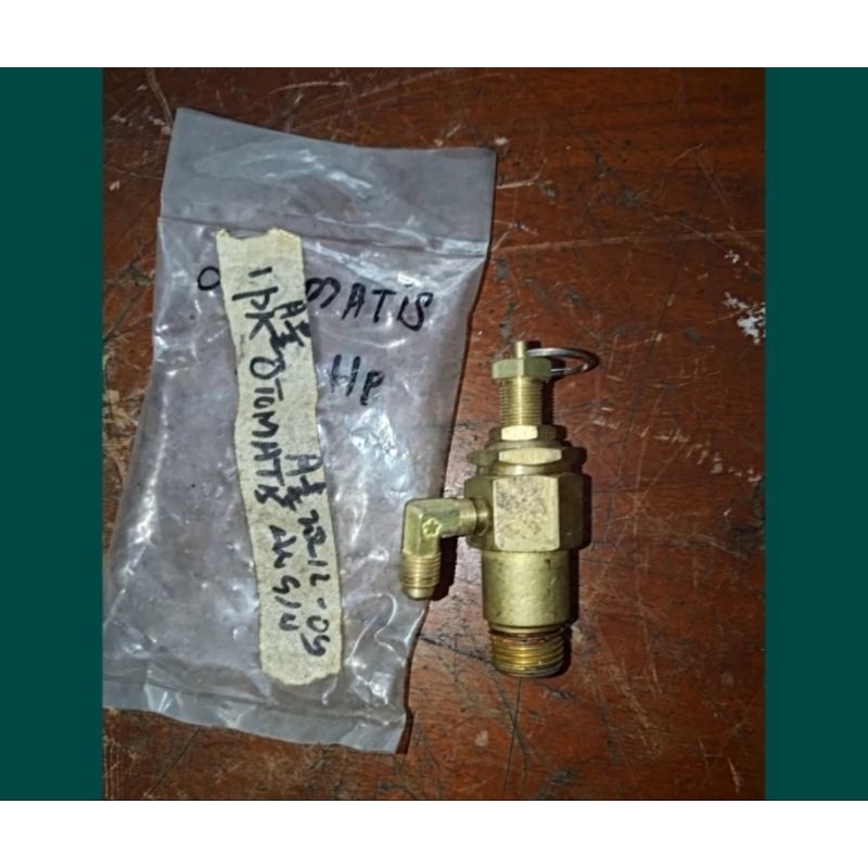 safety valve kompresor angin kuningan 1/2HP/-5HP ukuran drat 200mm