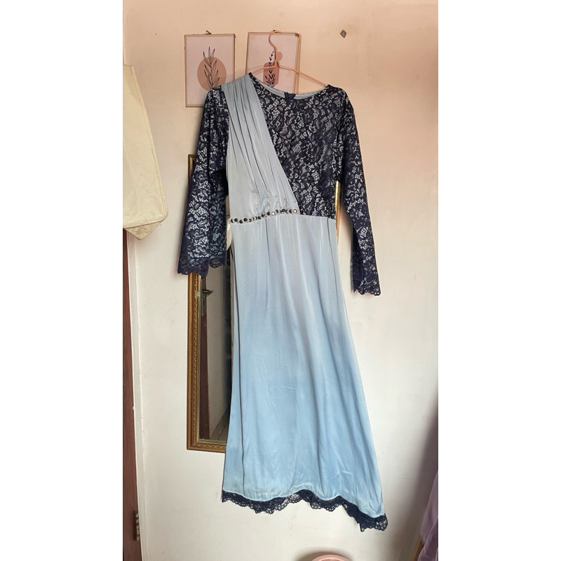 preloved dress bahan silk biru muda navy, brokat payet