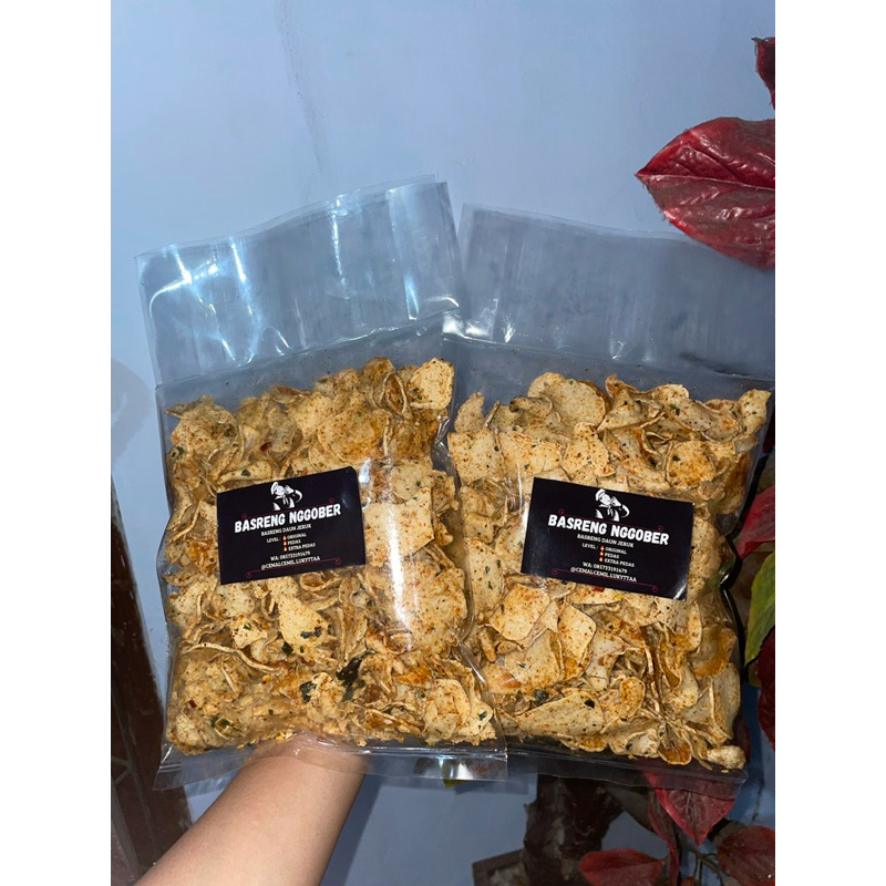 

Basreng Tipis Daun Jeruk Kemasan 250 gram