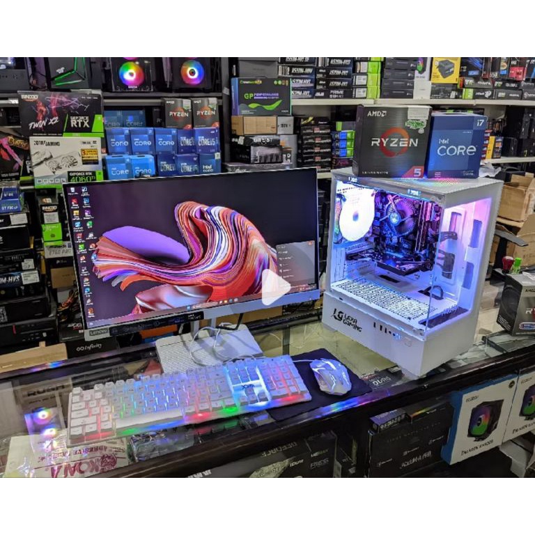 55LANGSUNG KIRIM PC Gaming Core i7 Ram 16gb Ssd 24 gb Vga 2 gb Monitor 22 keyboad mouse