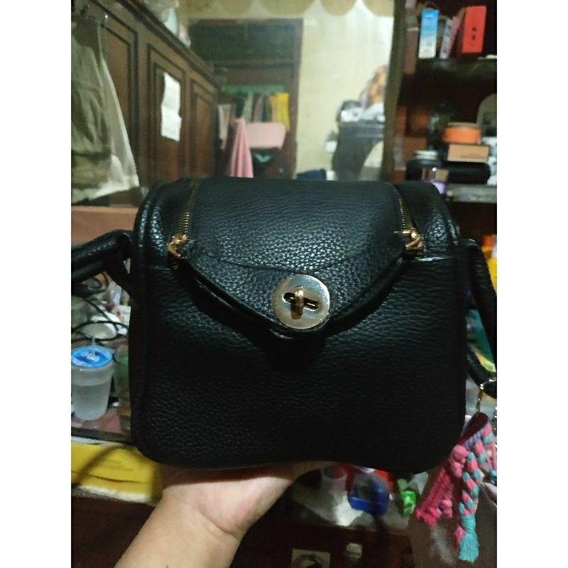 Preloved Tas Lindoy