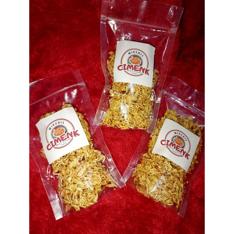 

MIE PEDAS CHILI OIL
