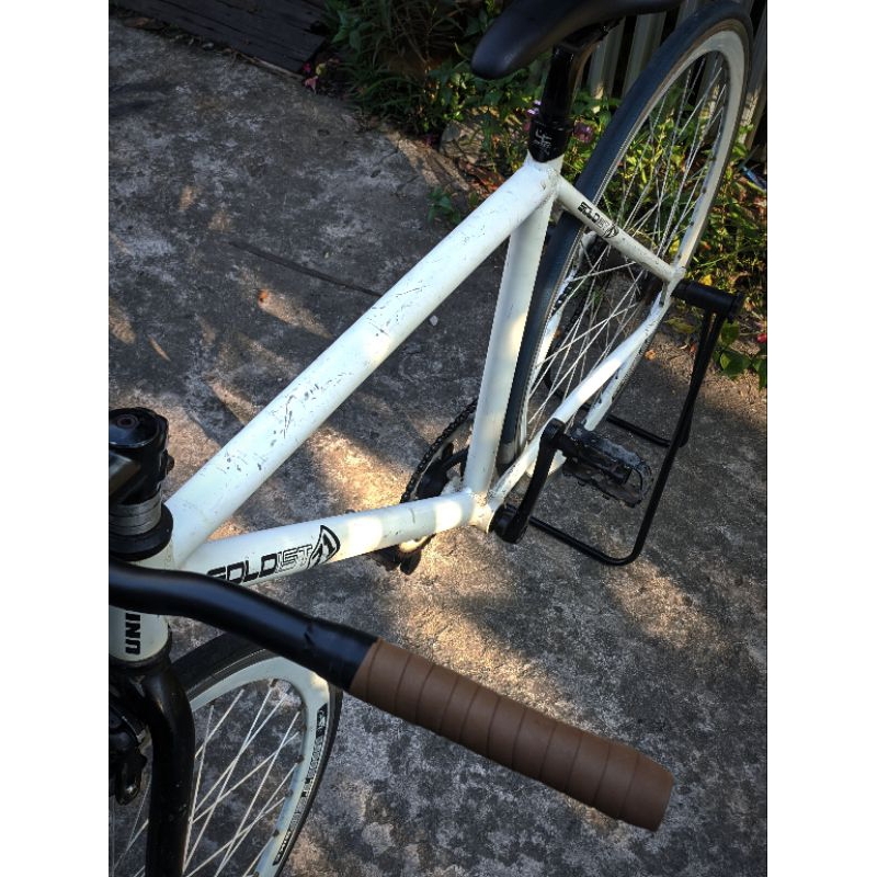 (READY) sepeda fixie united soloist 71 (warna putih-hitam)