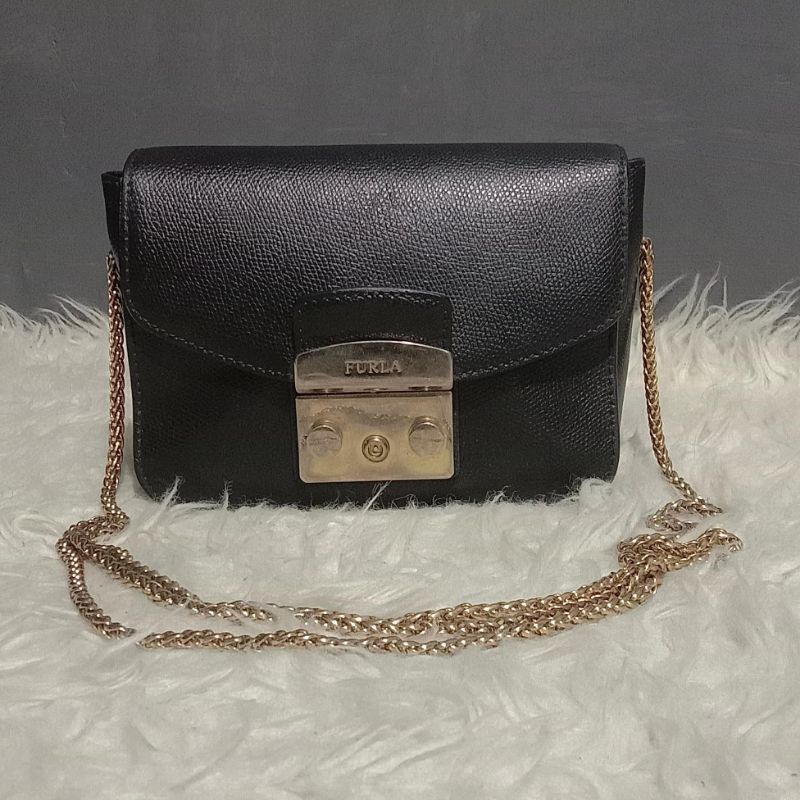 Tas Wanita Sling Bag Furla Metropolis Kulit Asli Second Branded