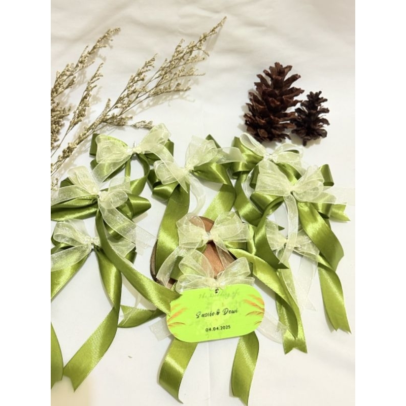 

Pita premium by Phaves - Pita Hampers/pita souvenir/Pita ulang tahun/Pita double layer/Pita hias