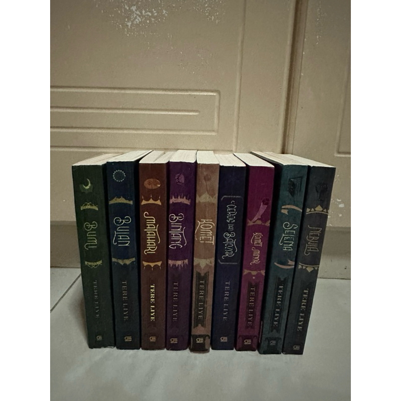 Preloved Novel original gramedia