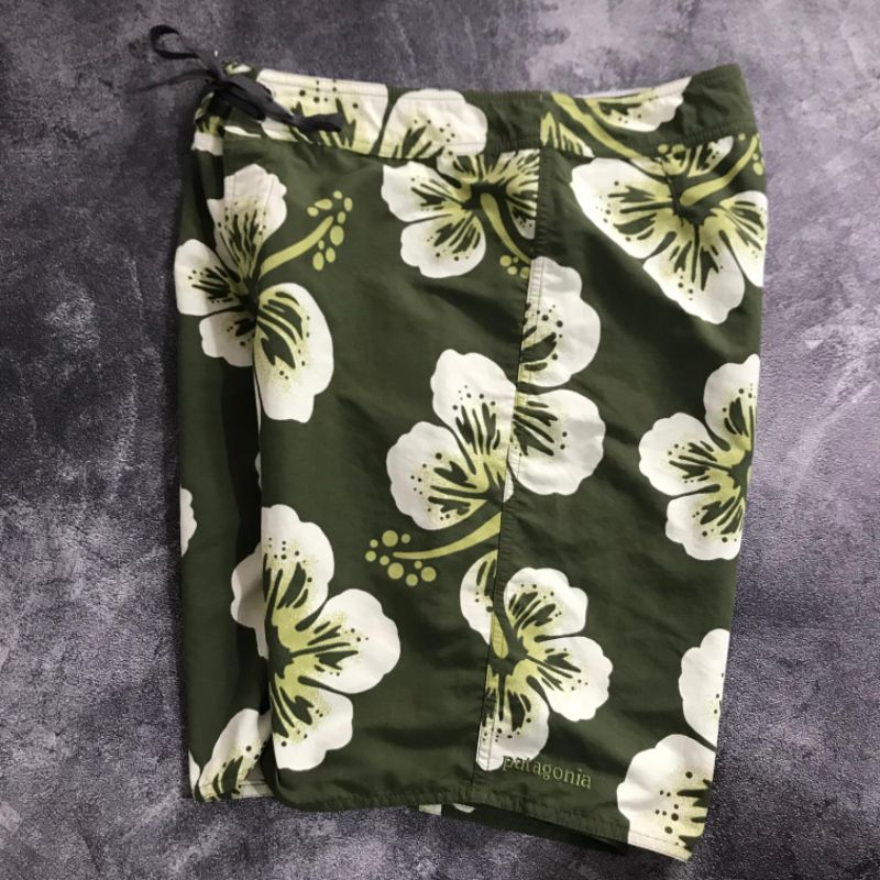 celana surfing Patagonia size S preloved