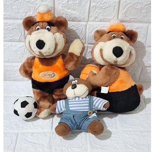 boneka AW beruang tedi teddy bear maskot A&W fast food makanan resto