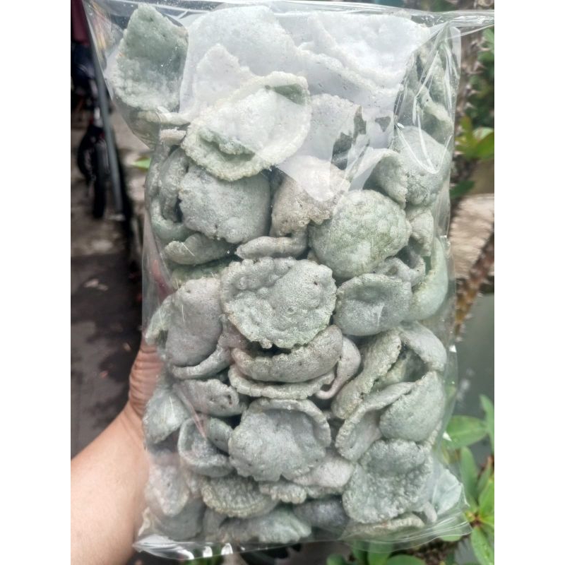 

Kerupuk Jengkol matang fress