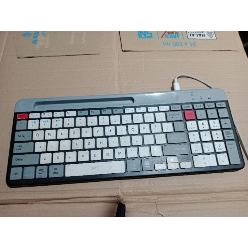 Keyboard Dual Mode Wireless / Bluetooth Altec Lansing ALBK6268