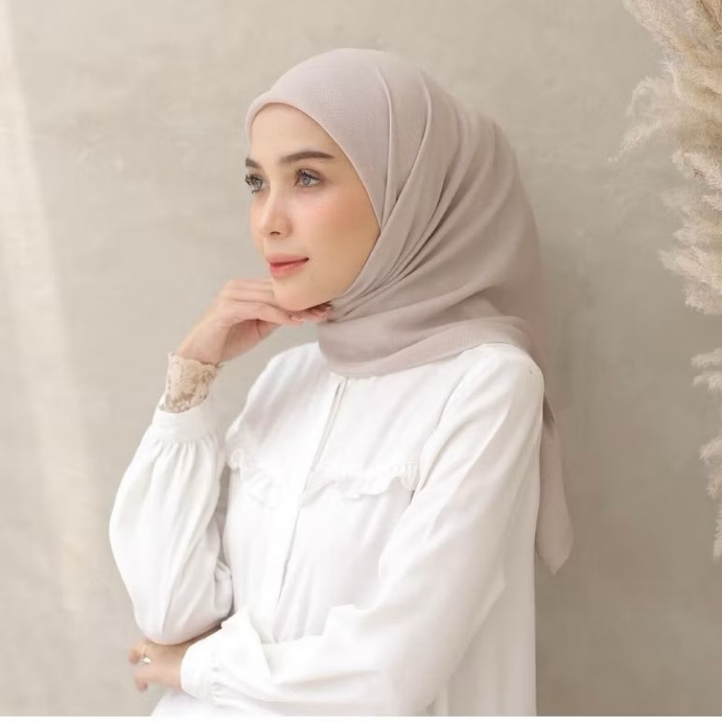 Hijab Bella Square Beige Bella Square Warna Beige