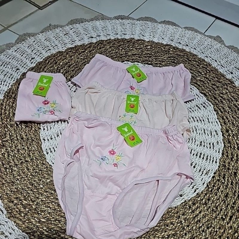 CELANA DALAM YUTIND XXLisi 3 pcs  /CELANA DALAM JUMBO