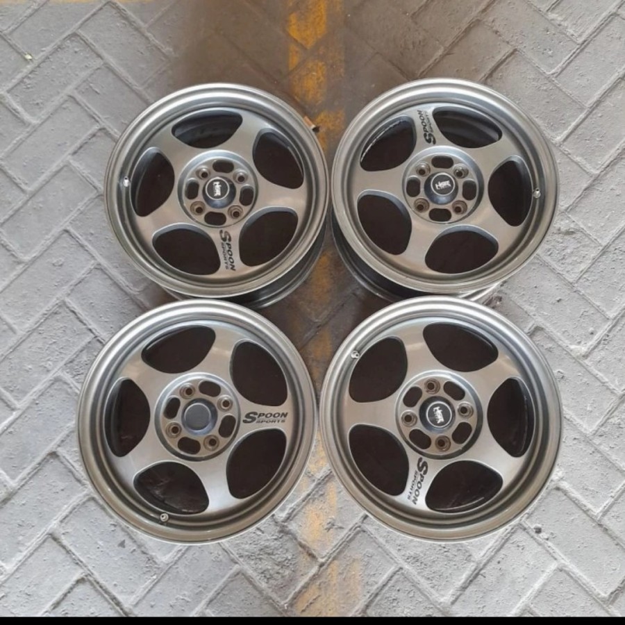 velg spoon r15 velg bekas r15 Lebar 6,5 pcd 4x100