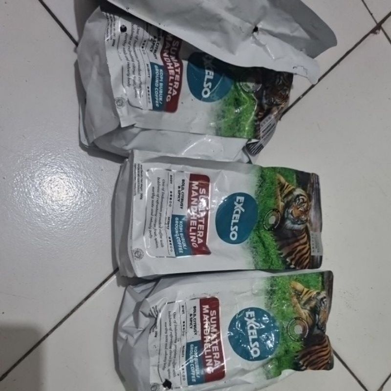 

Kopi excelso sumatera mandheling kopi bubuk (REJECT BUNGKUSAN)