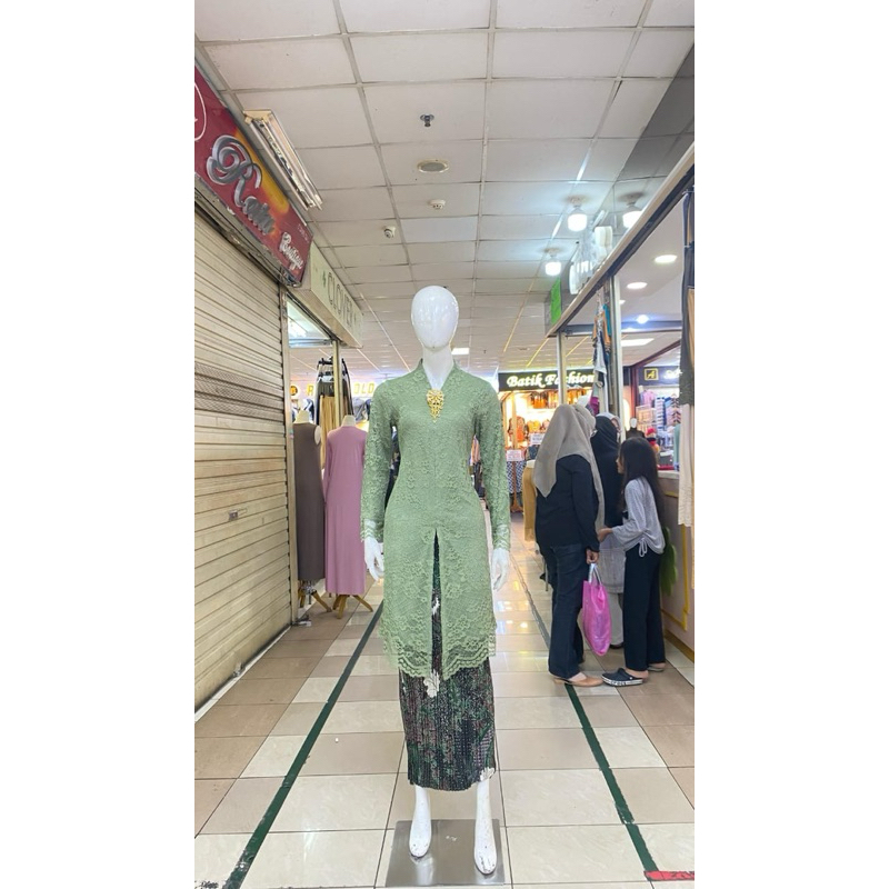 RB2 Davina - Setelan 1set Kebaya Modern Style Tunik Kerah V Mewah Ukuran M-3XL