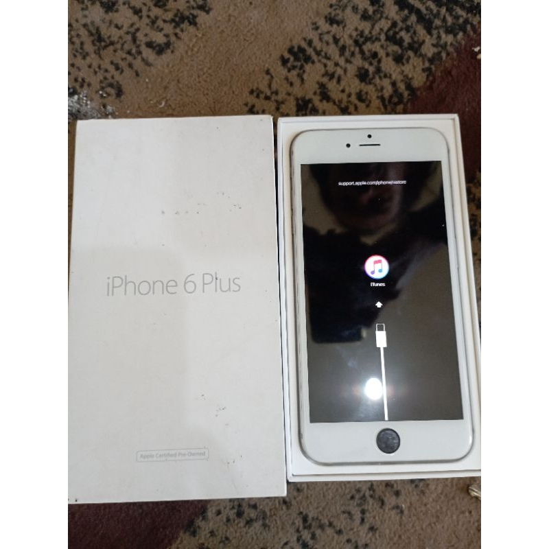 iPhone 6+ stuck logo iTune fullbox