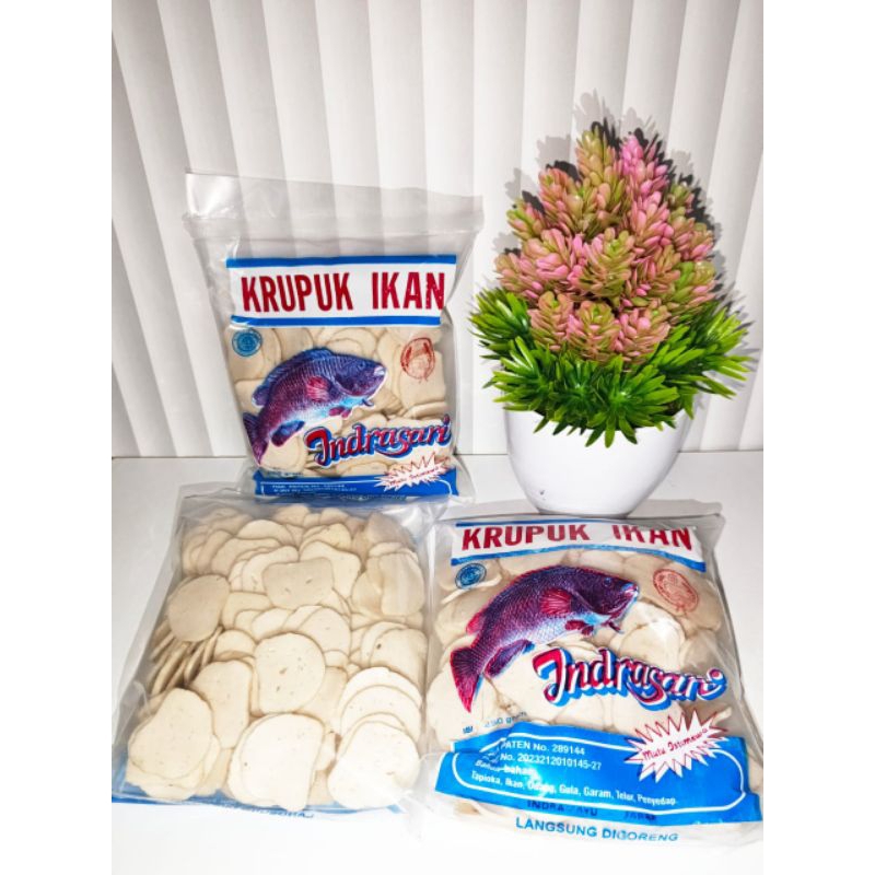 

Kerupuk Ikan Kancing Merk Indrasari 250 gram