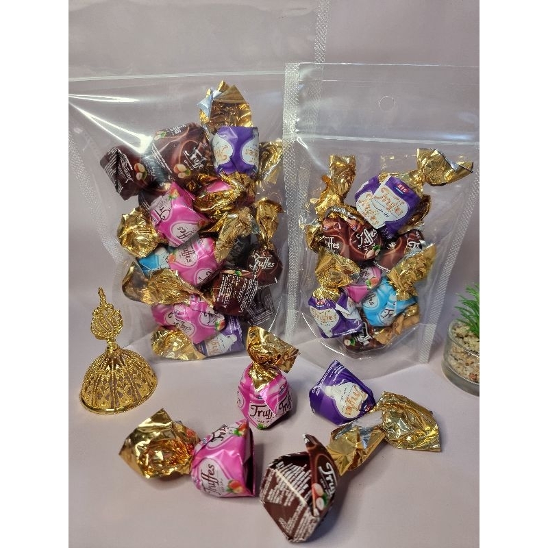 

Coklat Truffle | Coklat Truffes Oleh Oleh Haji dan Umroh 100gr 250gr