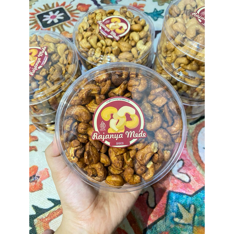 

Kacang Mede Disco