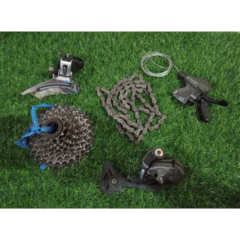Mini Grupset Shimano Altus 9 speed