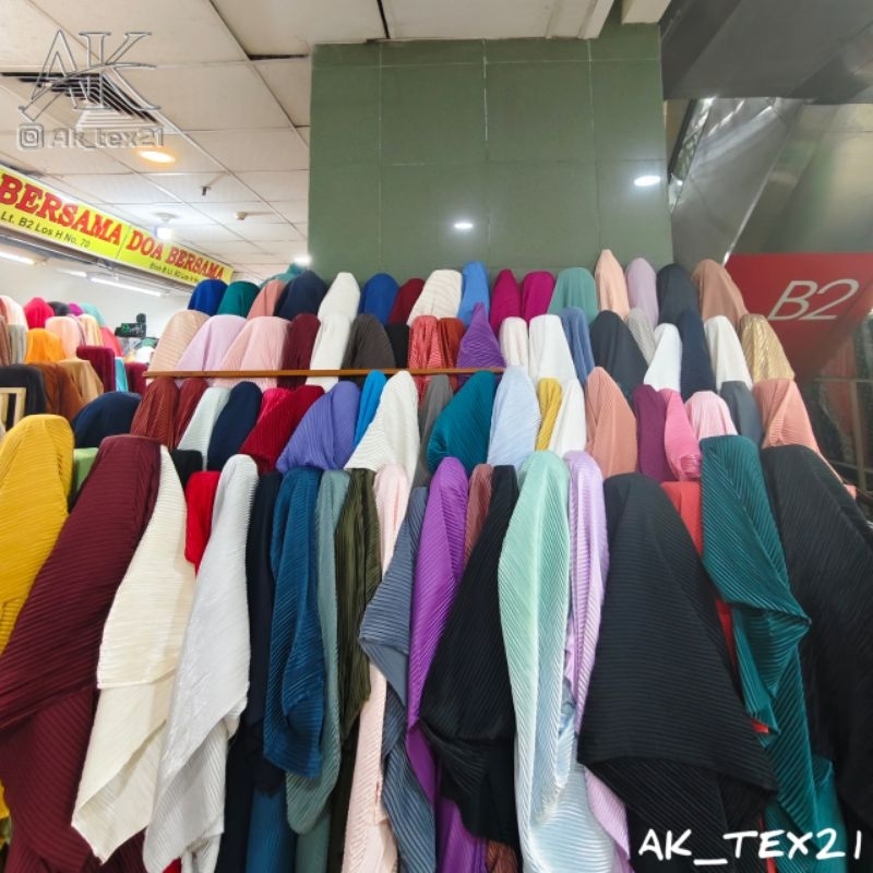 Promo Bahan Satin Plisket Premium/Bahan Kain Plisket Harga Per 0.5  Meter