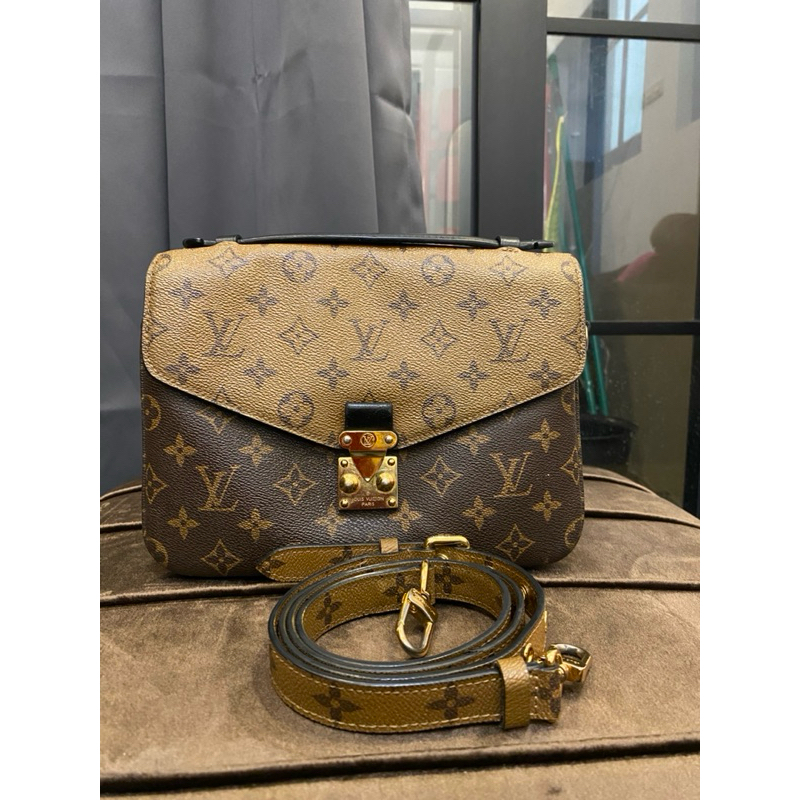 preloved ala pochette metis reverse - sold