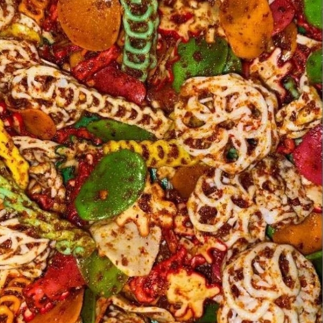 

kerupuk seblak mix extra pedas daun jeruk 500gr