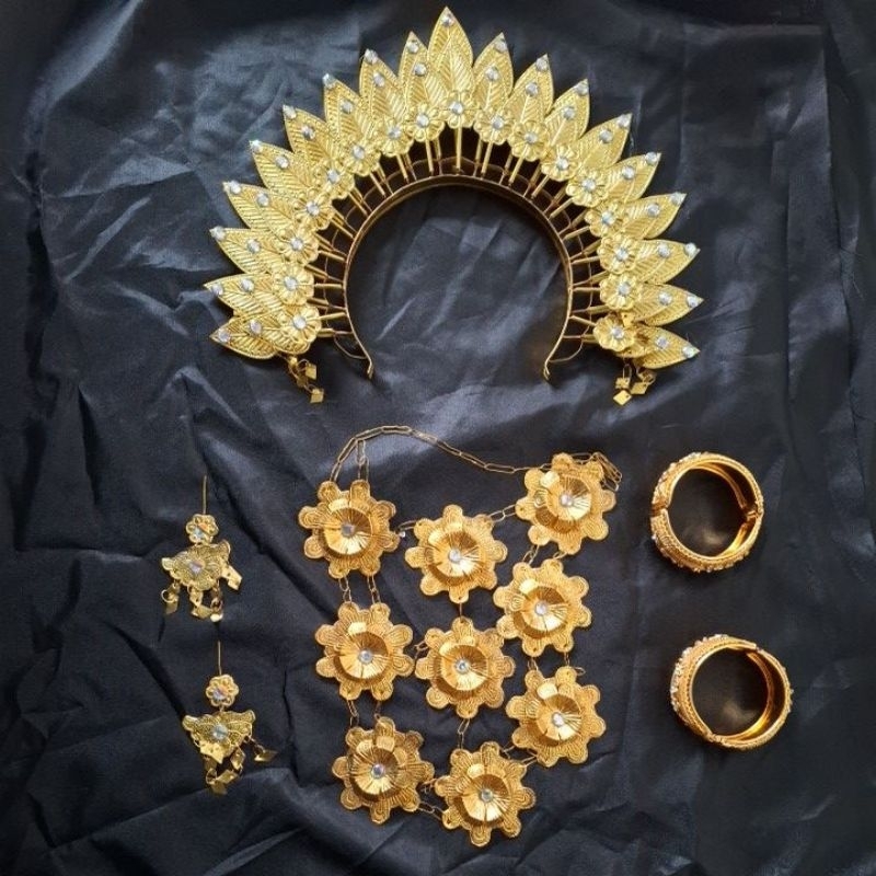 Aksesoris Khas Bugis Makassar /Mappettuada