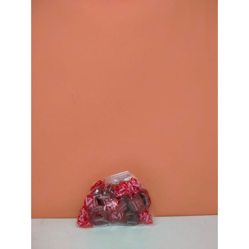 

PERMEN JAMIN PERMEN PELEGA BATUK DAN TENGGOROKAN