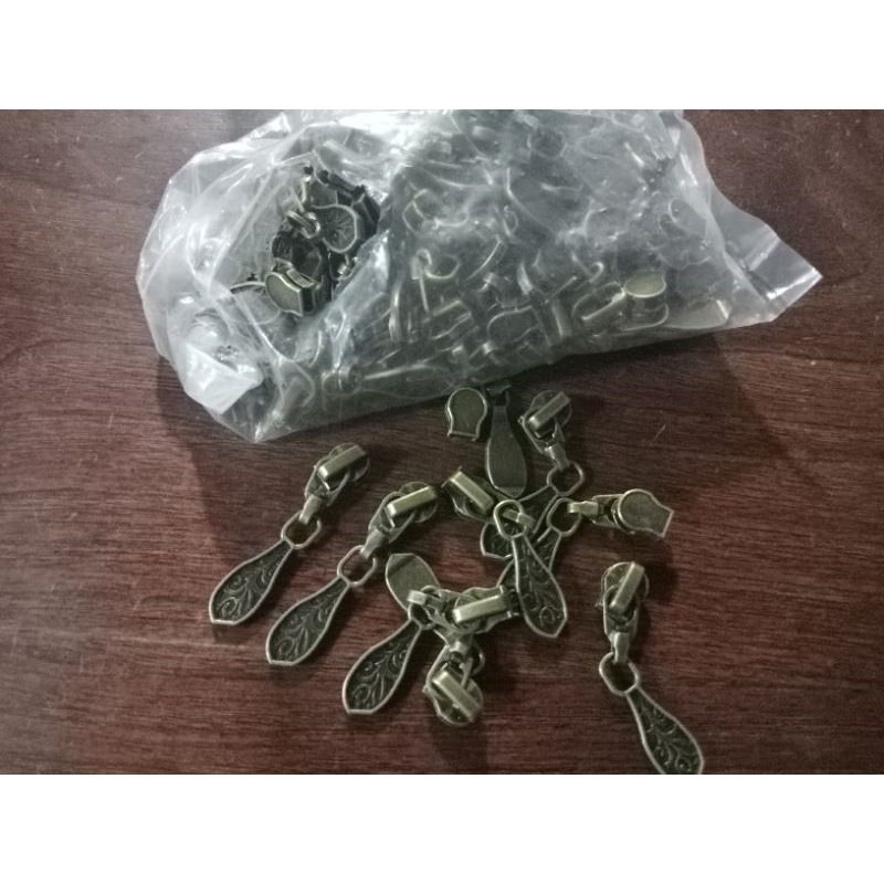 kepala resleting nylon no 5