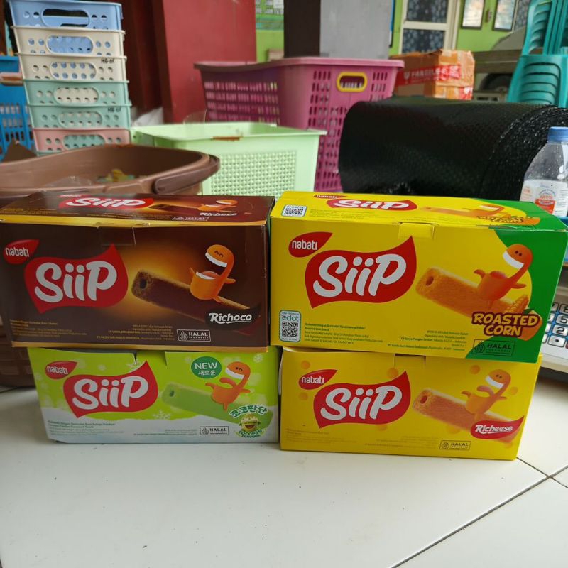 

SIIP SNACK BOX CHOCOLATE/ JAGUNG/ KEJU/ PANDAN