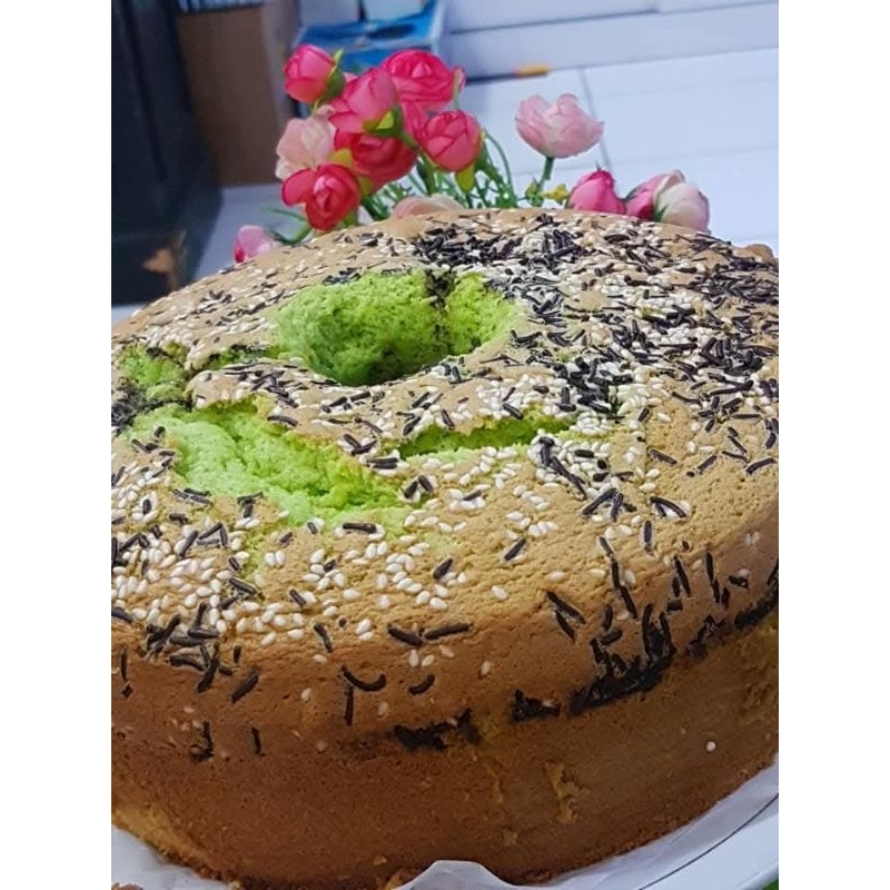 

Aneka chiffon asli pandan suji kue khas, kalimantan